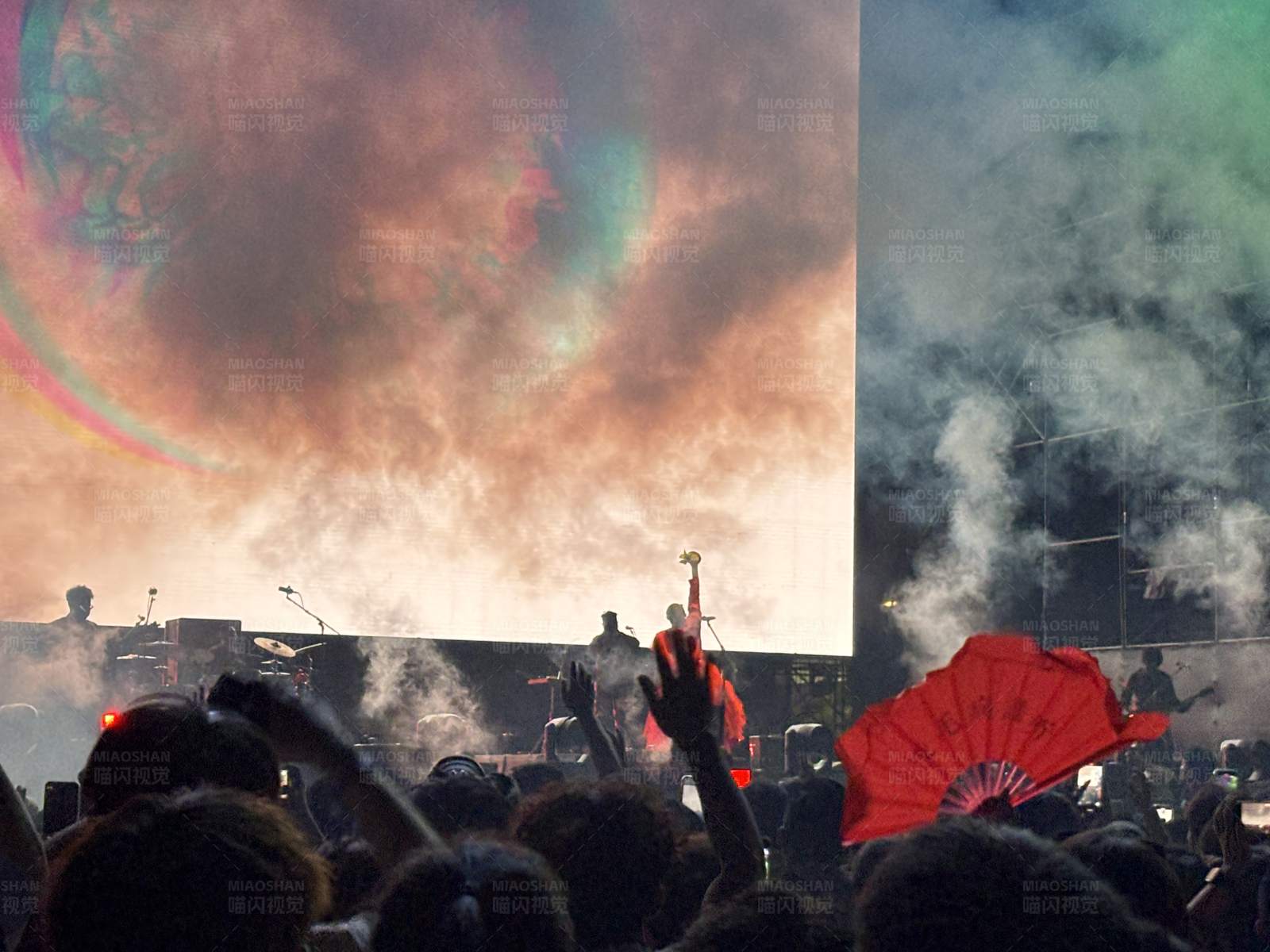 音乐节狂欢夜图片