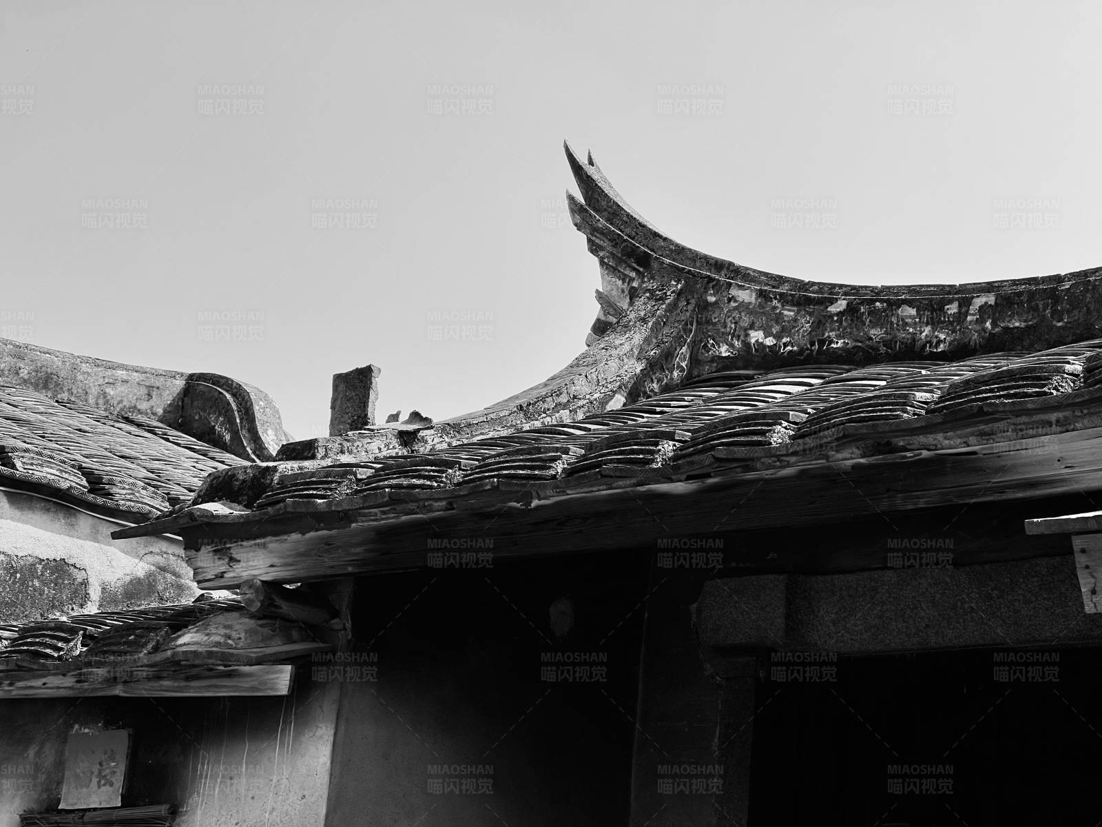 古建筑的屋檐图片