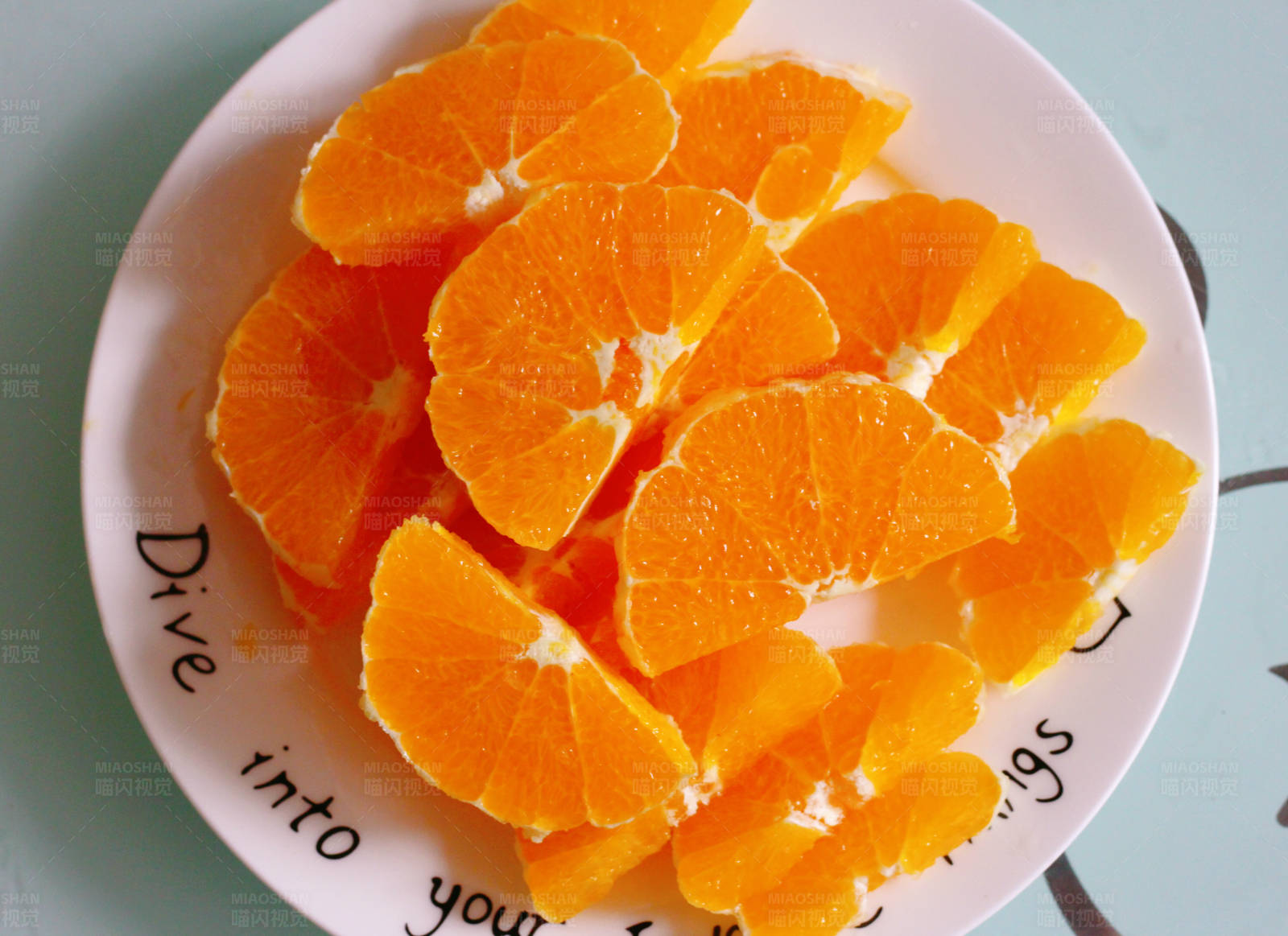 橙子片的美味享受图片