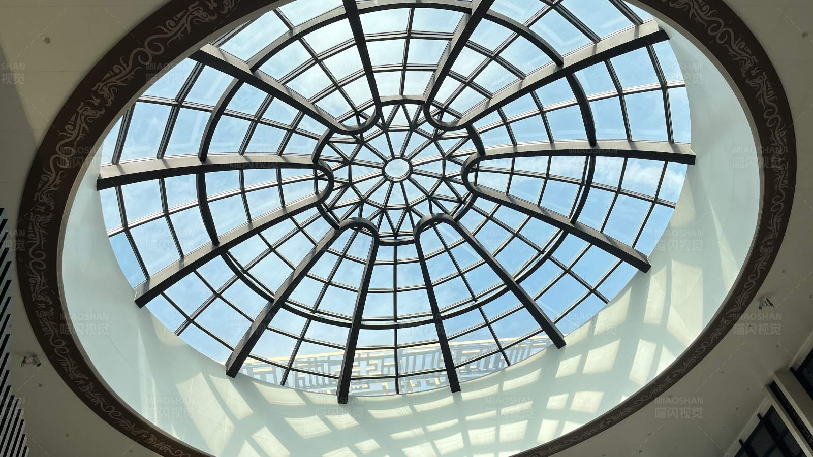 穹顶天窗图片
