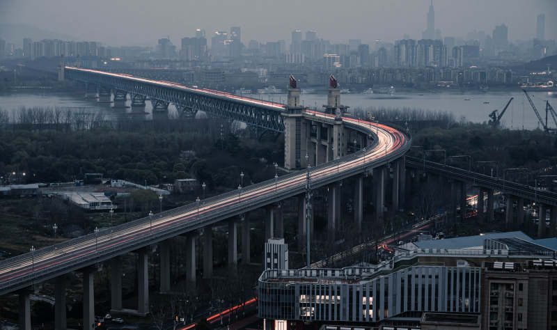 城市高架桥夜景图片