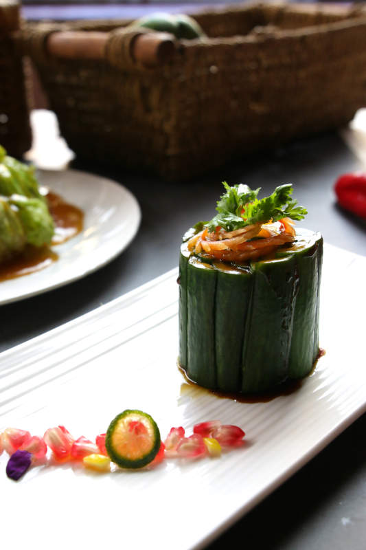 黄瓜卷配蔬菜沙拉图片