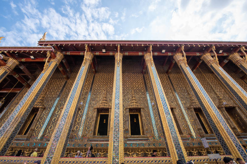 泰国寺庙的华丽建筑图片