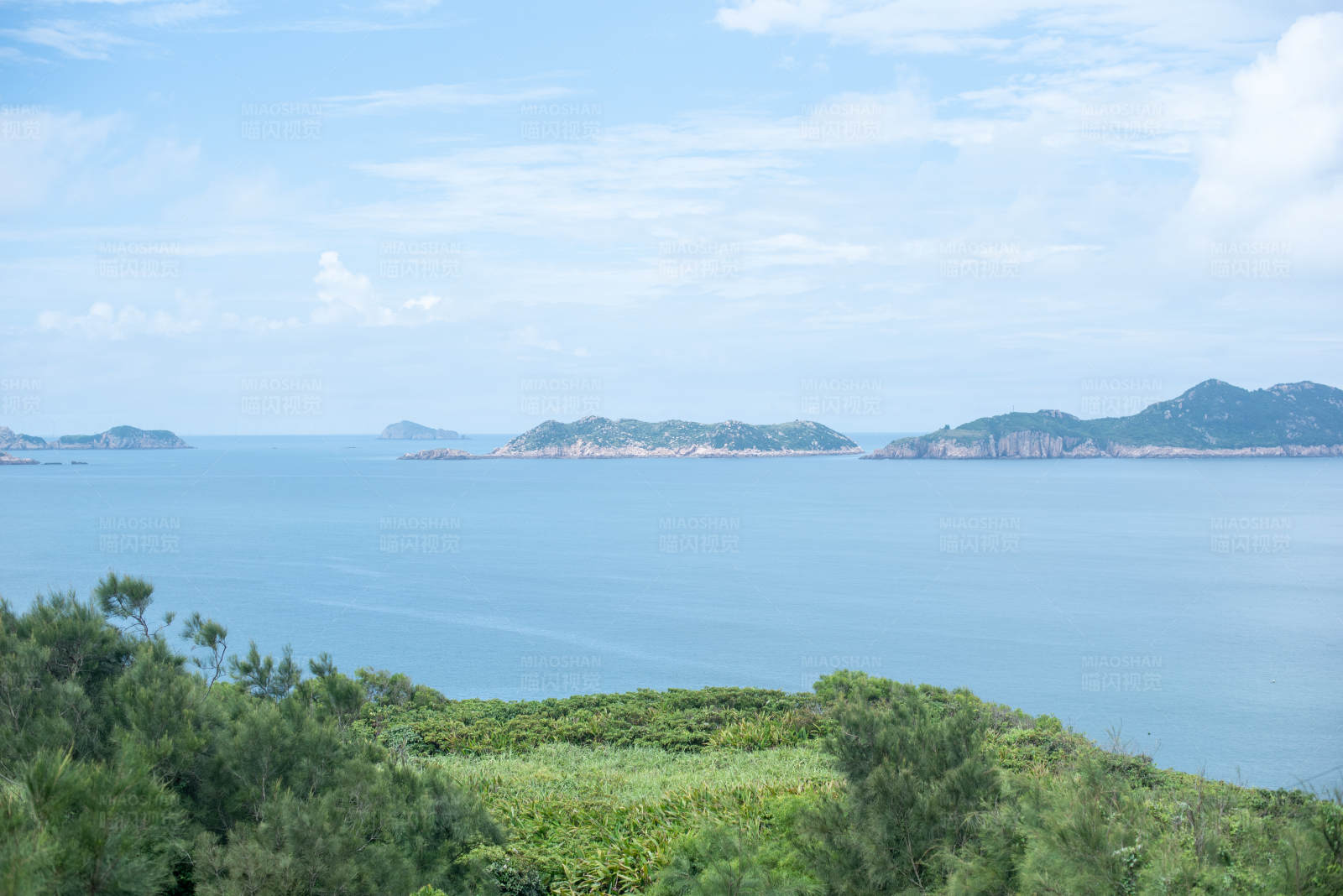 海天一色 岛屿连绵图片