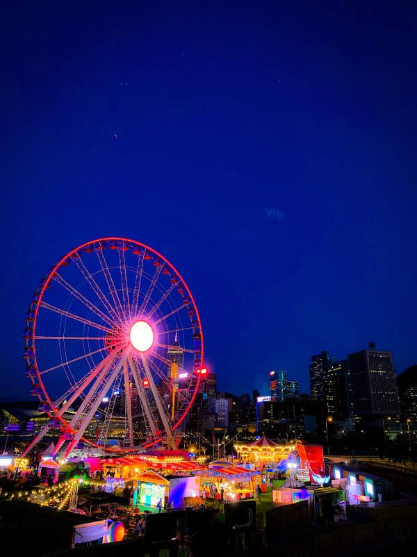 夜色摩天轮图片