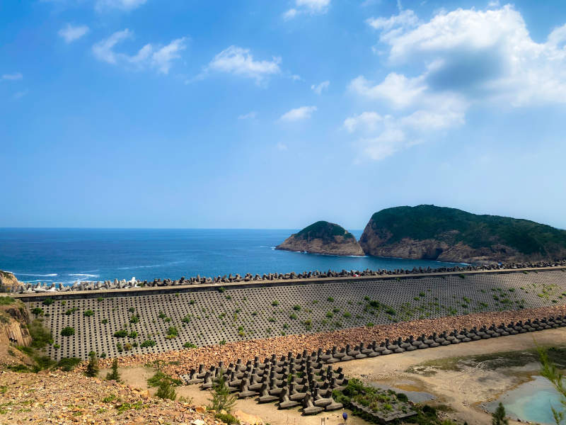 海边的石像群图片