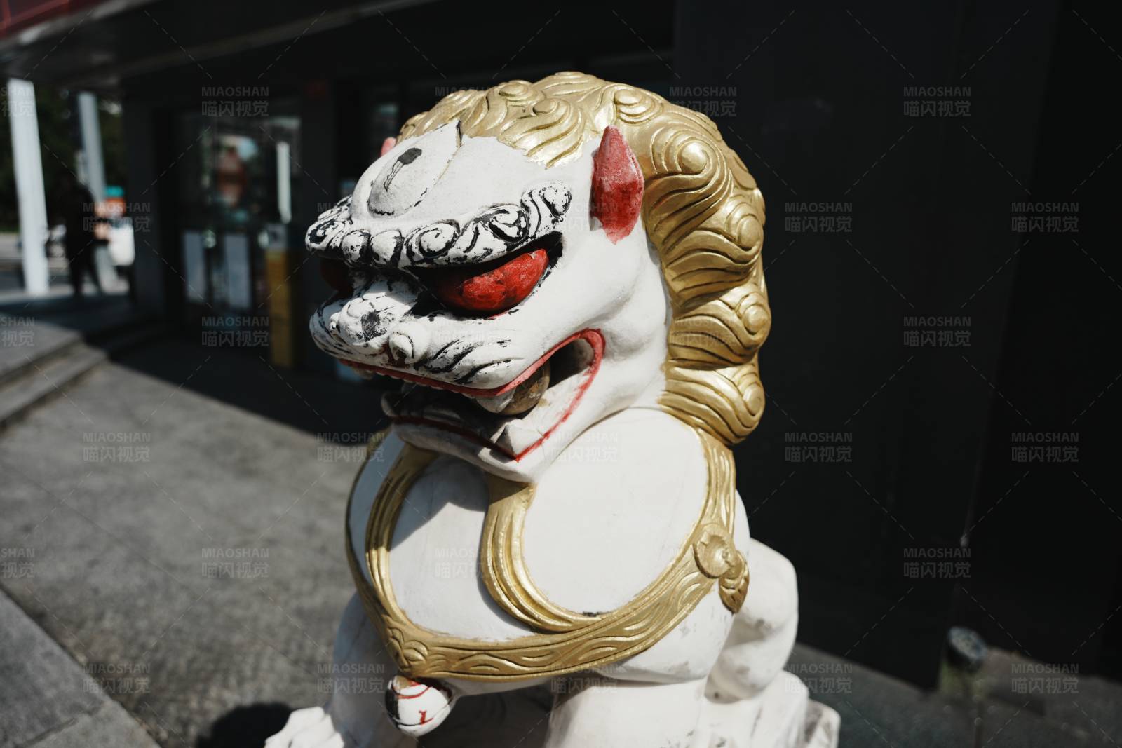 石狮子雕像图片