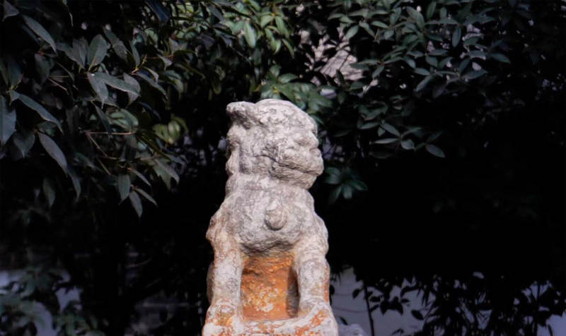 石狮子雕像图片