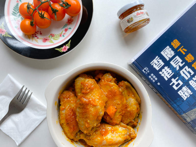 美味咖喱鸡翅与番茄图片