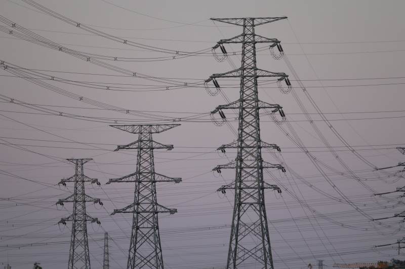 高压电线塔图片