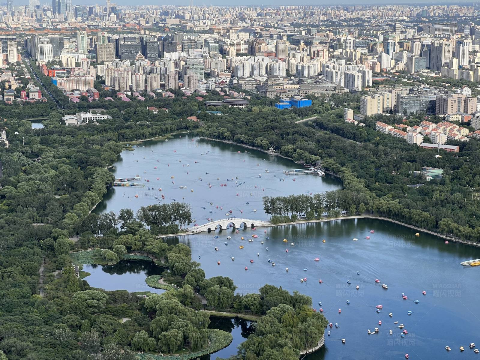 城市绿地 水上乐园图片