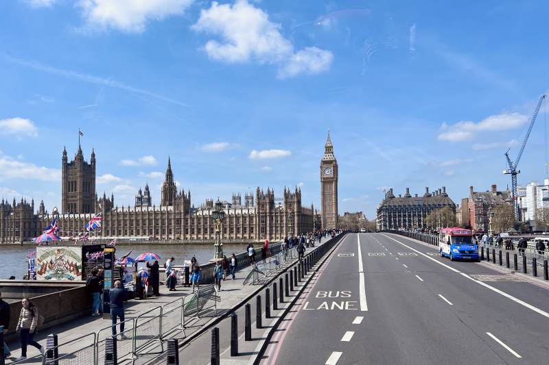 伦敦街头与大本钟图片