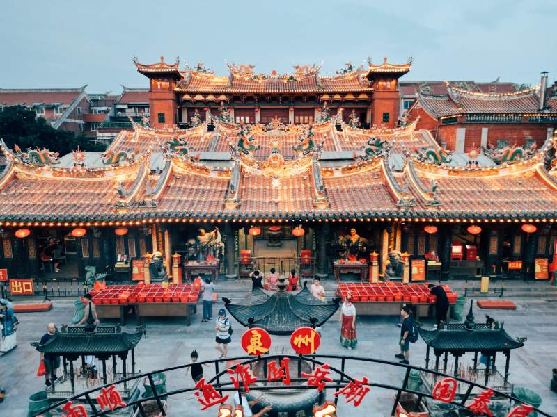 泉州关岳庙夜景图片