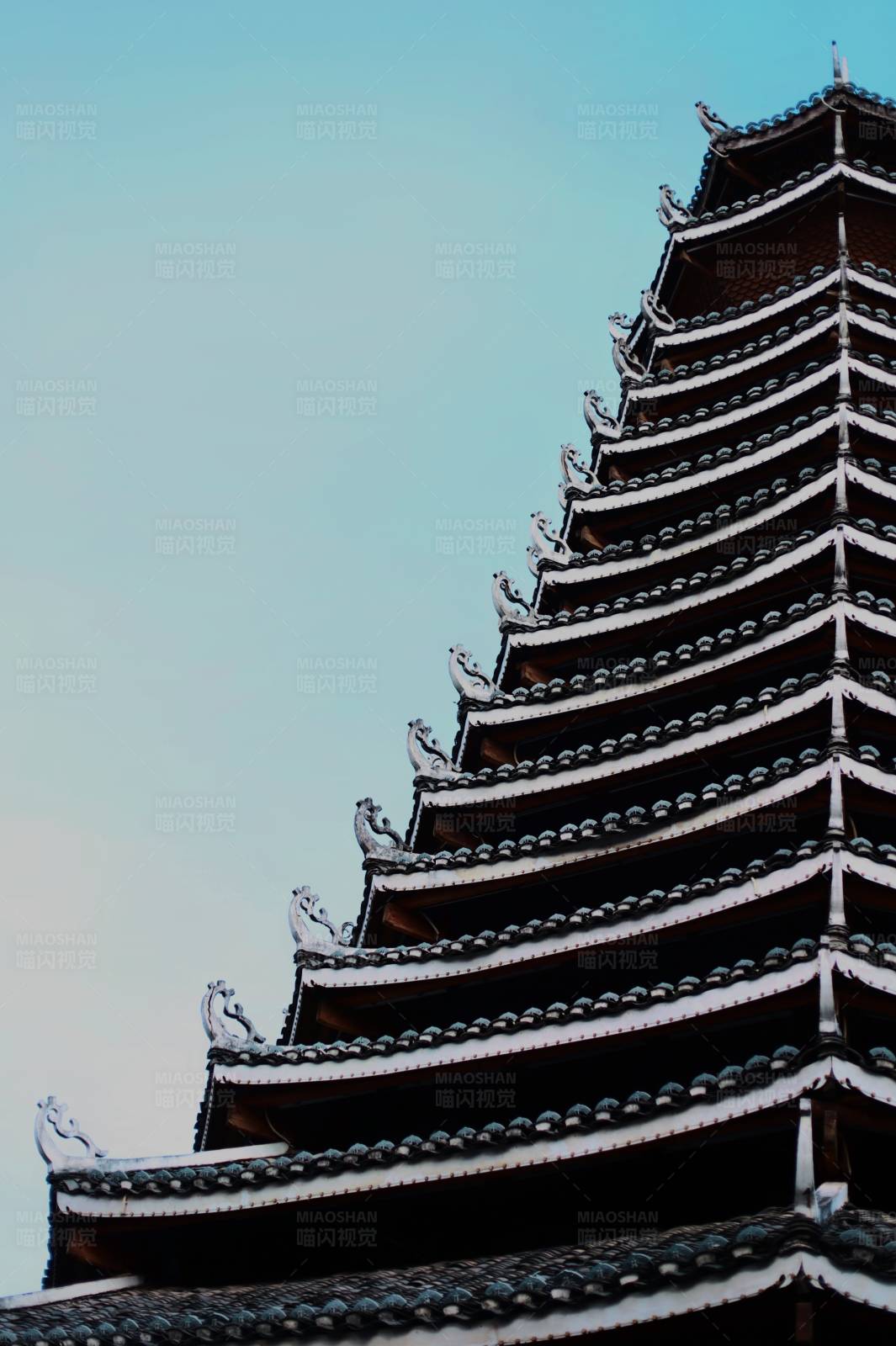 古塔层层叠叠 南宁相思小镇侗族鼓楼图片