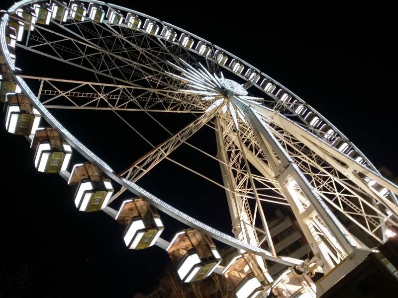 夜色摩天轮图片