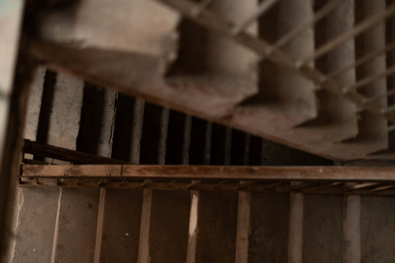 老旧楼梯间图片