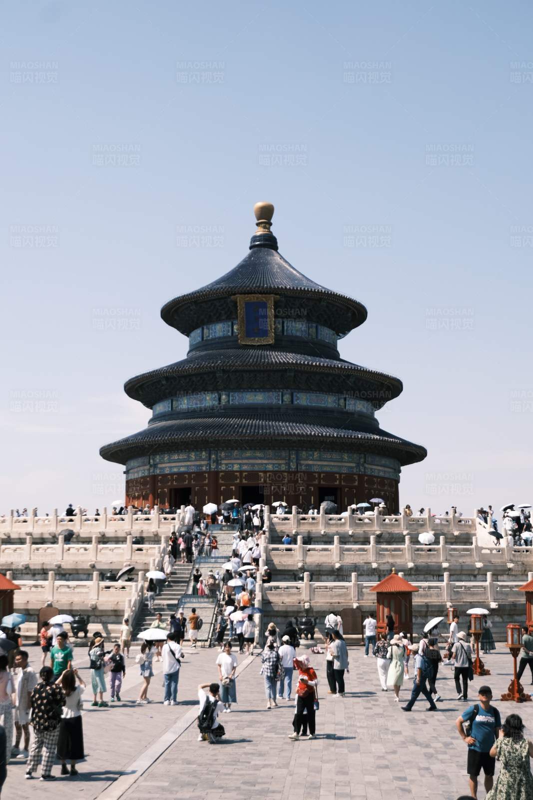 天坛游人如织图片