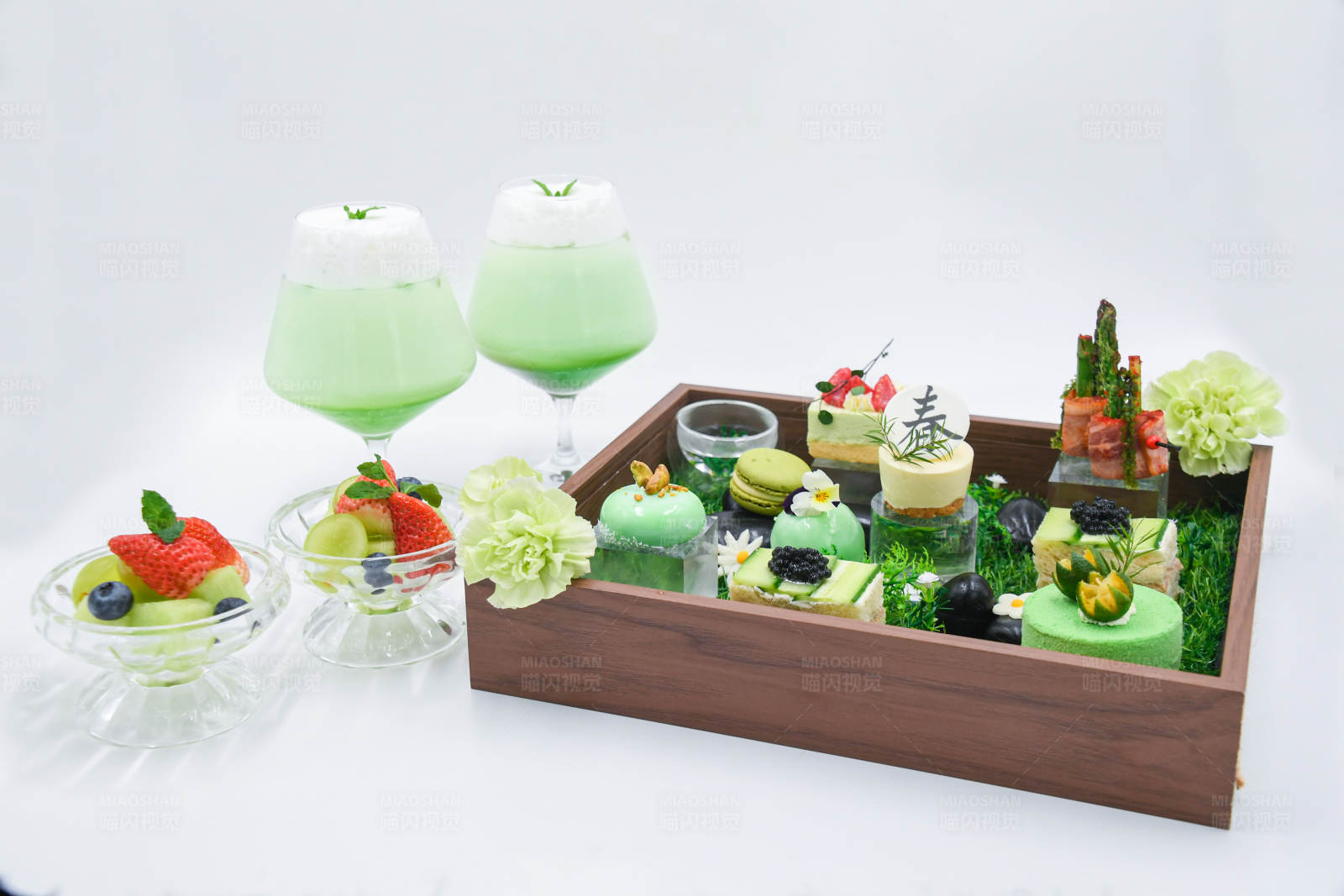 绿色甜点下午茶套装图片