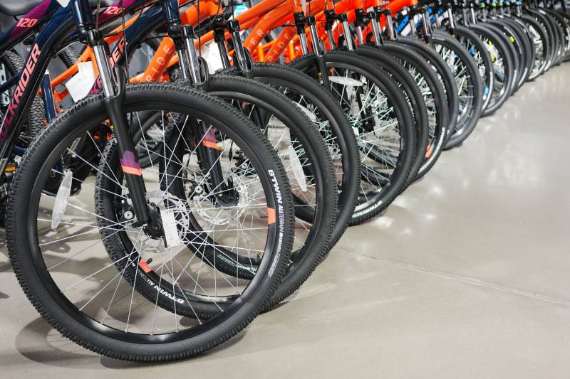 自行车轮胎展示图片