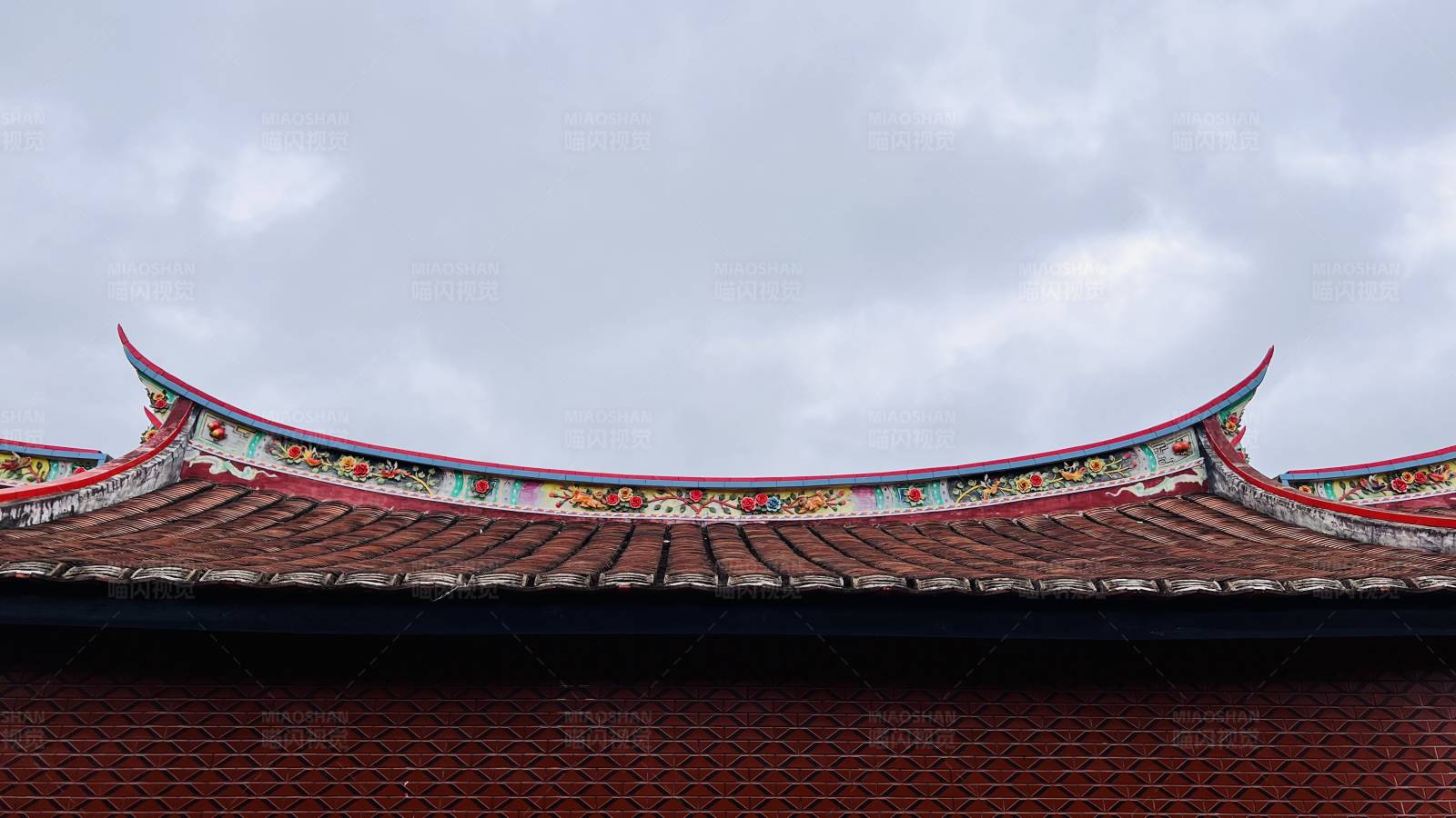 古建筑的翘角屋顶图片