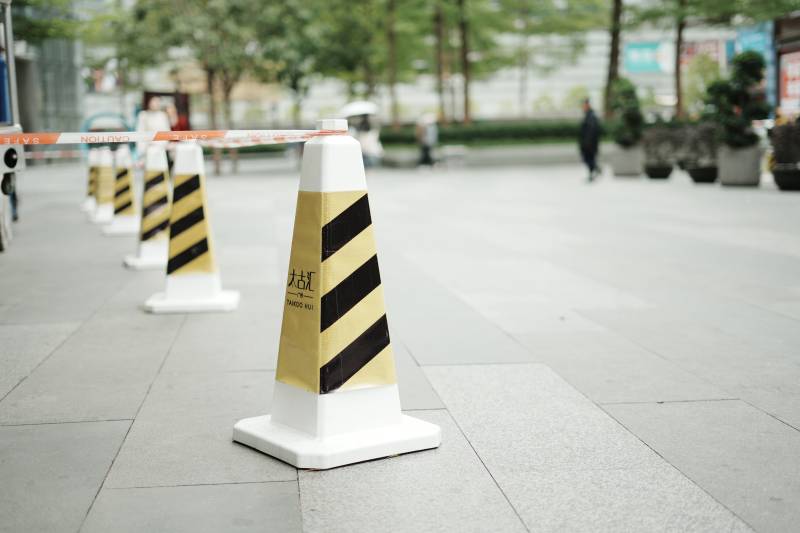 警戒线与警示锥图片