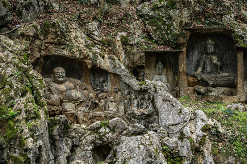 中国浙江省杭州市灵隐寺景区内石窟景观图片