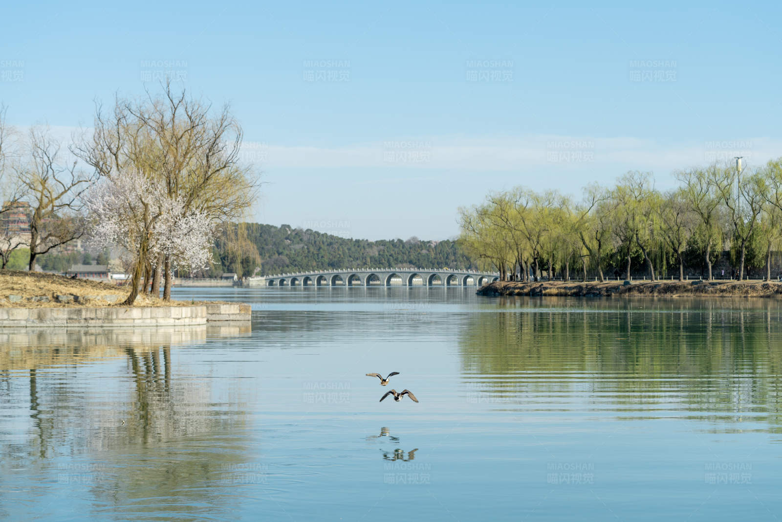 北京颐和园十七孔桥图片