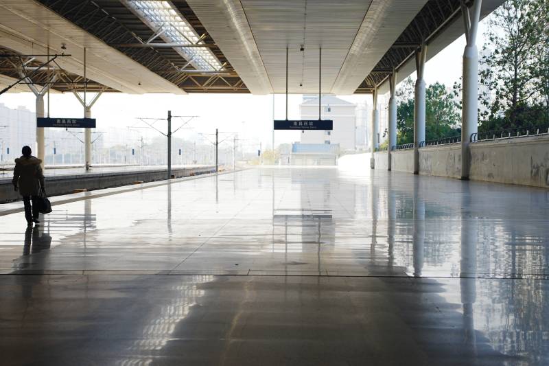 南昌西高铁站图片