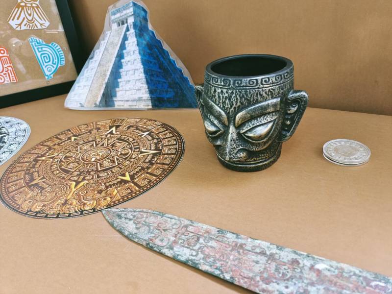 古文明纪念品展示图片