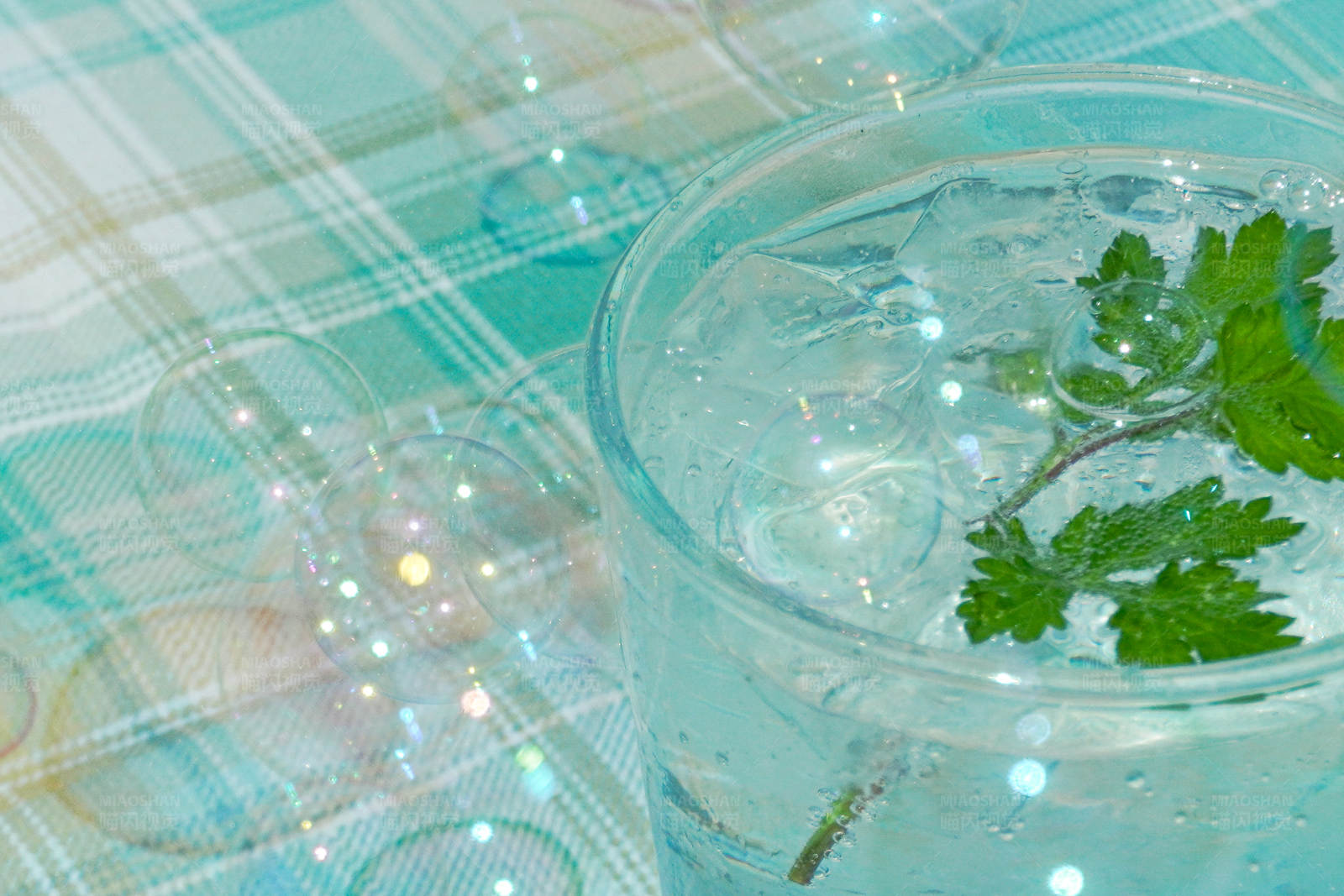 冰镇薄荷气泡水图片