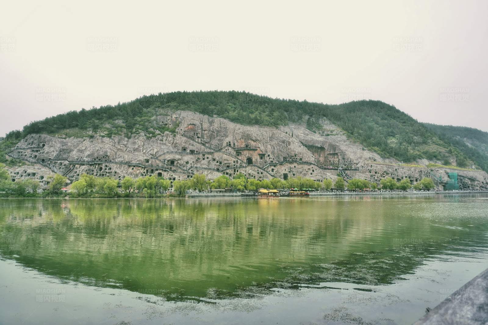 洛阳龙门石窟图片