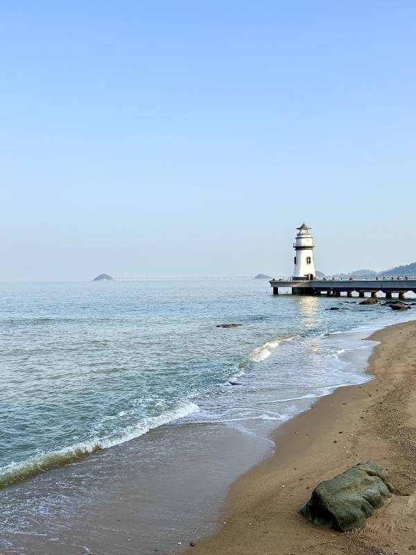 珠海渔女灯塔图片