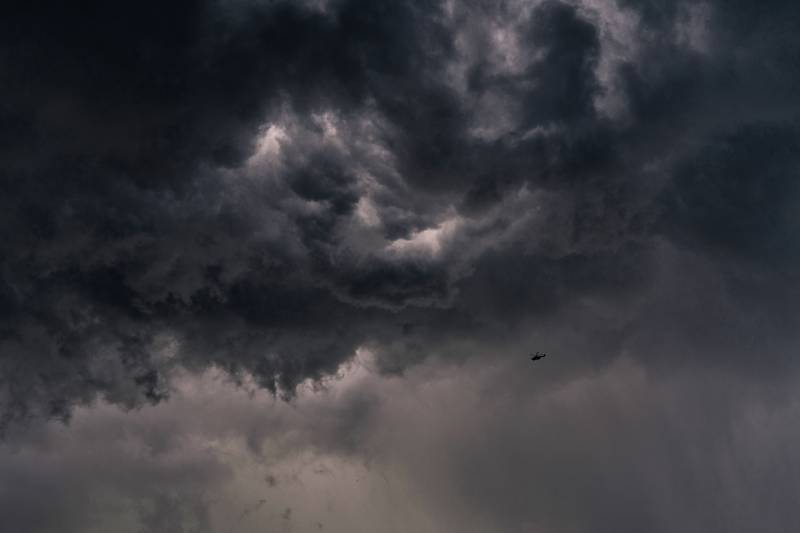 乌云密布 风雨欲来图片