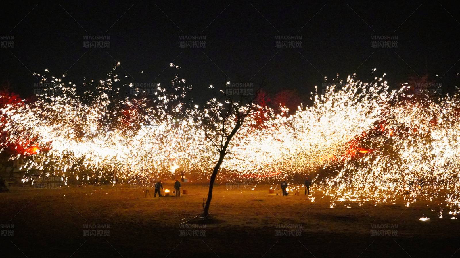 非遗打铁花图片