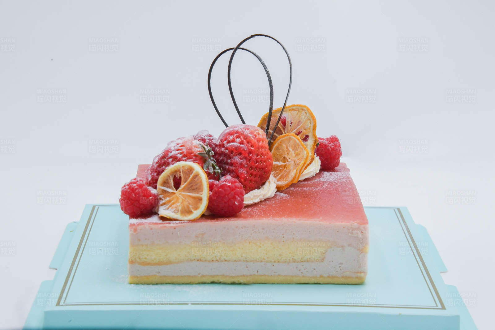 草莓柠檬蛋糕图片