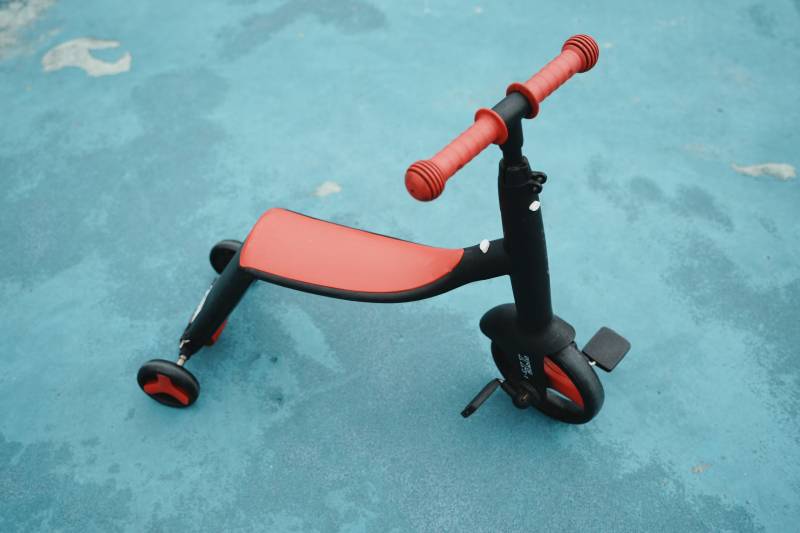 儿童滑板车图片