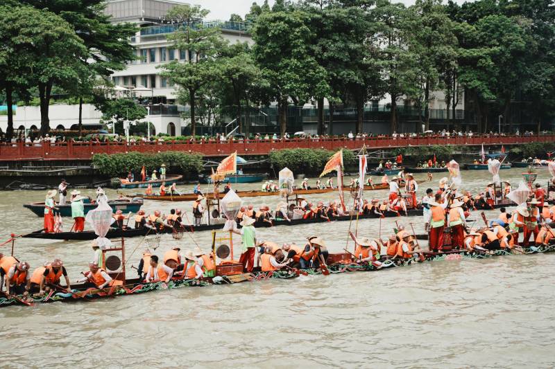 龙舟竞渡庆端午图片