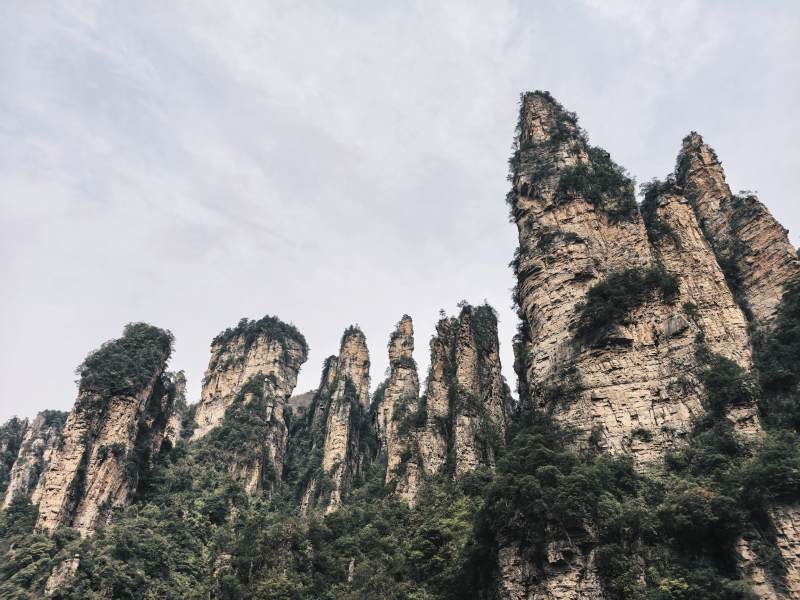 张家界天子山奇峰图片
