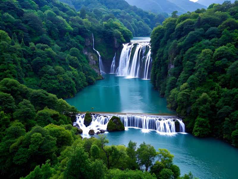 瀑布森林美景图片