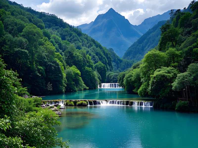 山谷瀑布美景图片