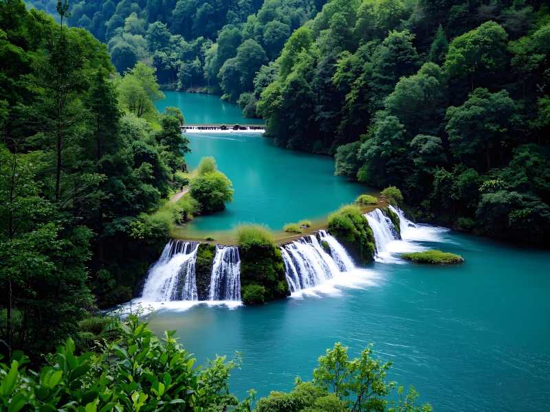 瀑布森林美景图片