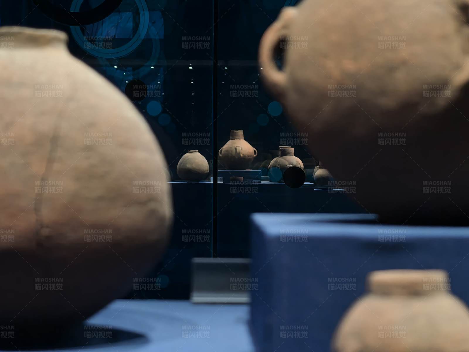 古陶罐展览图片