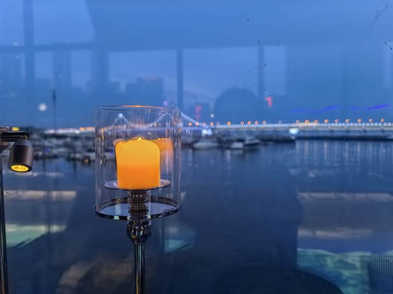 烛光晚餐 城市夜景图片