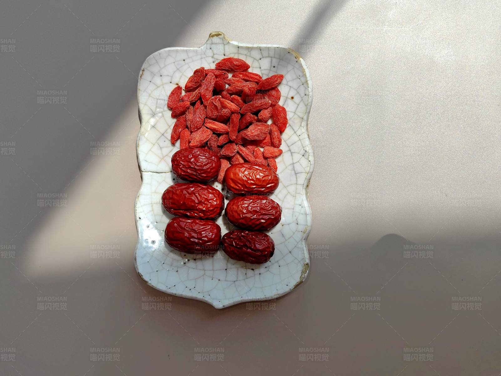 枸杞红枣盘图片