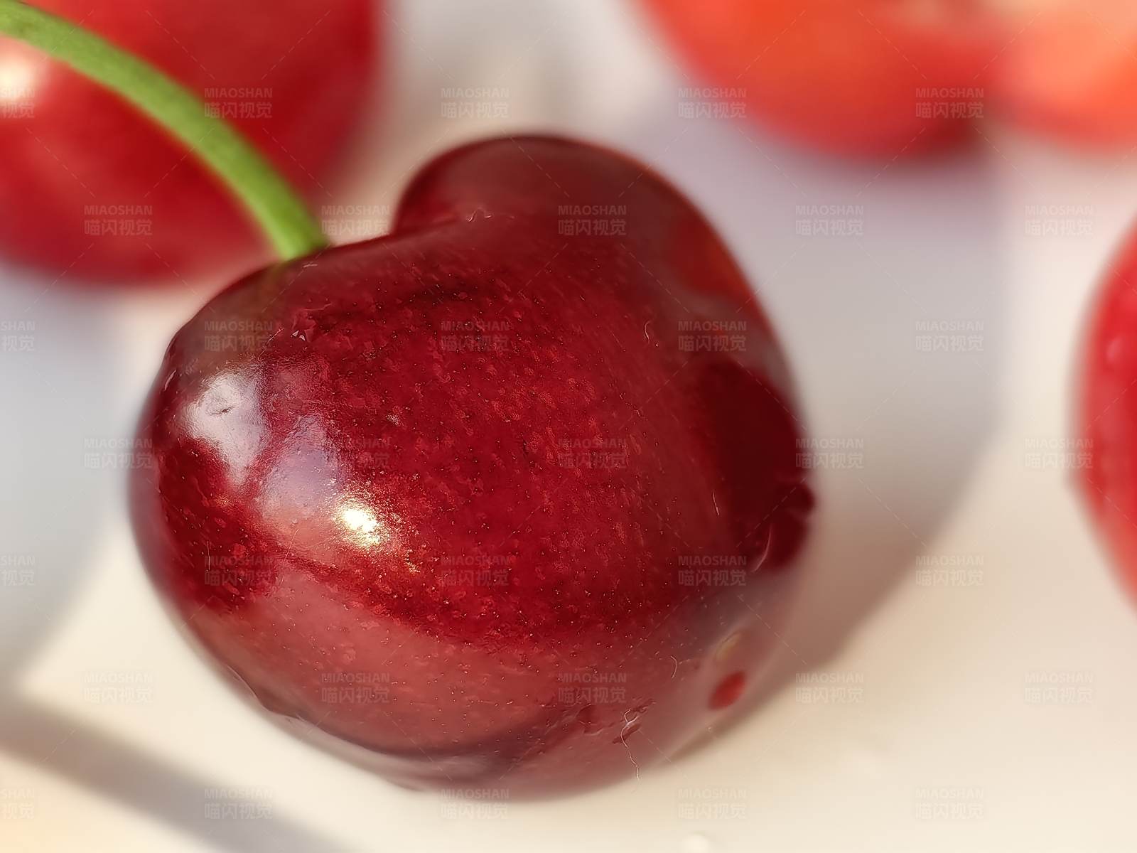 红樱桃的特写图片