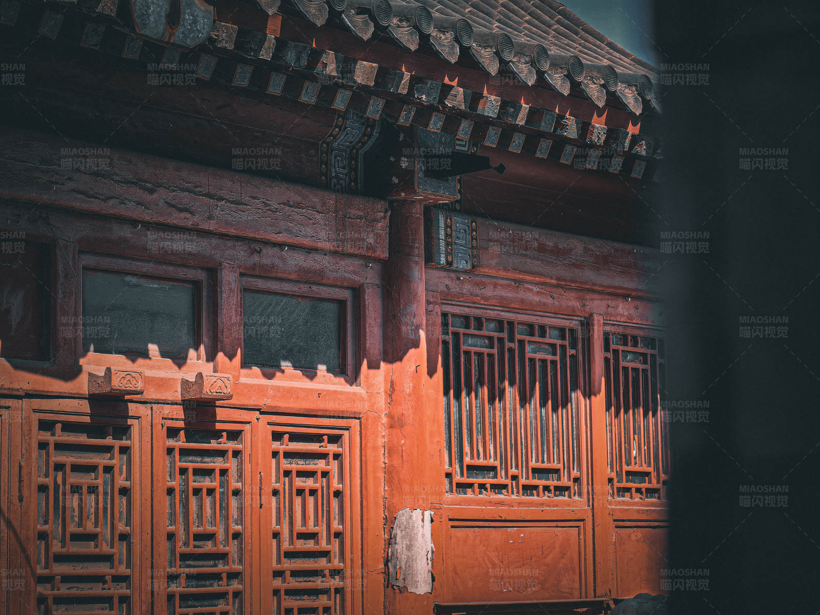 古建筑的木门与窗图片