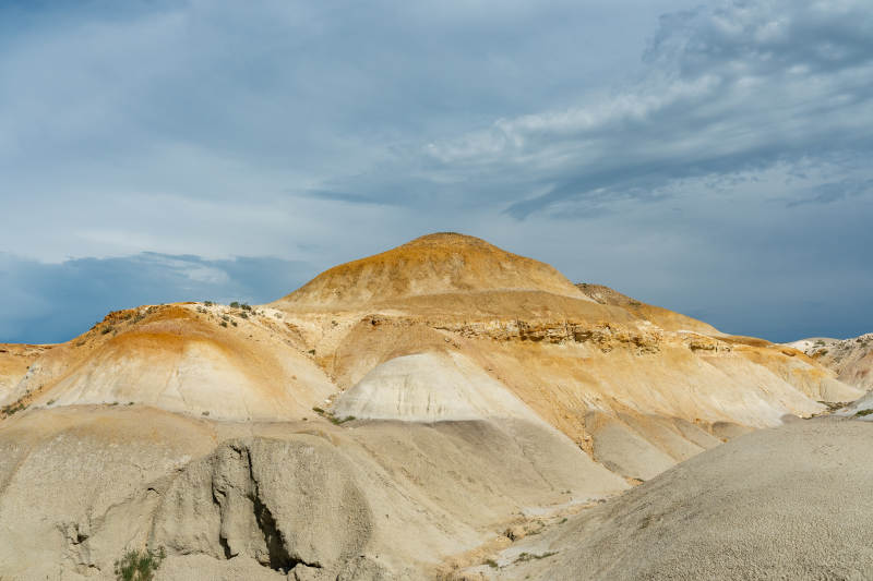 新疆布尔津雅丹地貌图片