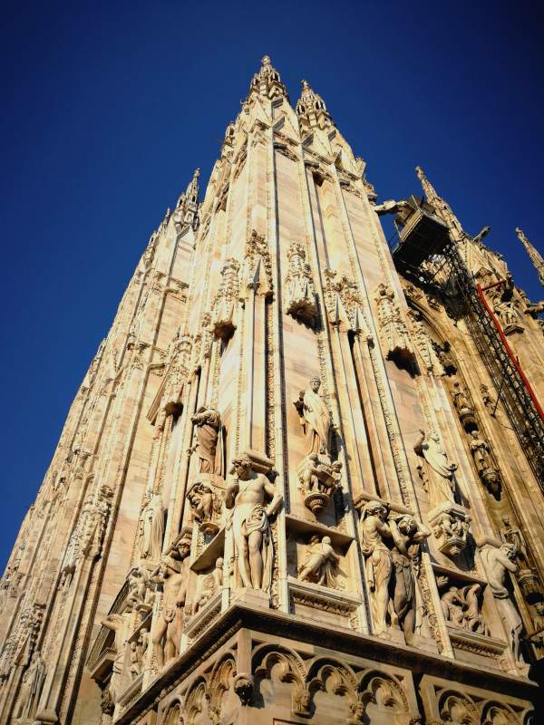 米兰大教堂的壮丽图片