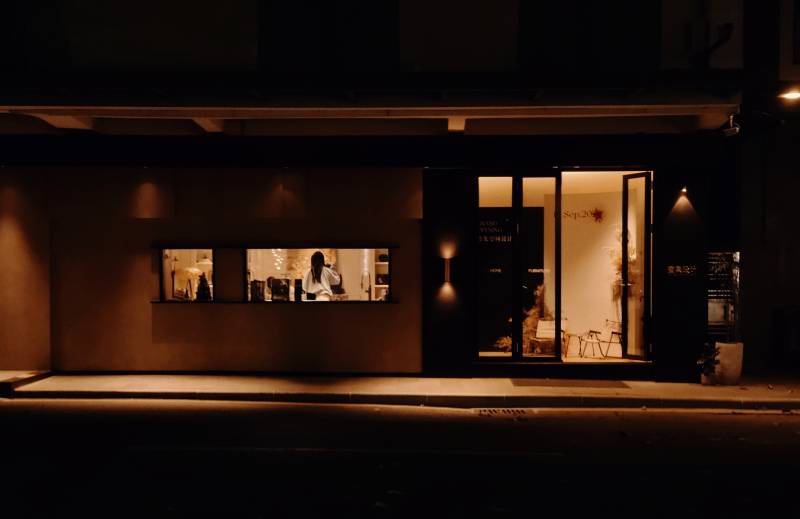 夜间咖啡馆图片