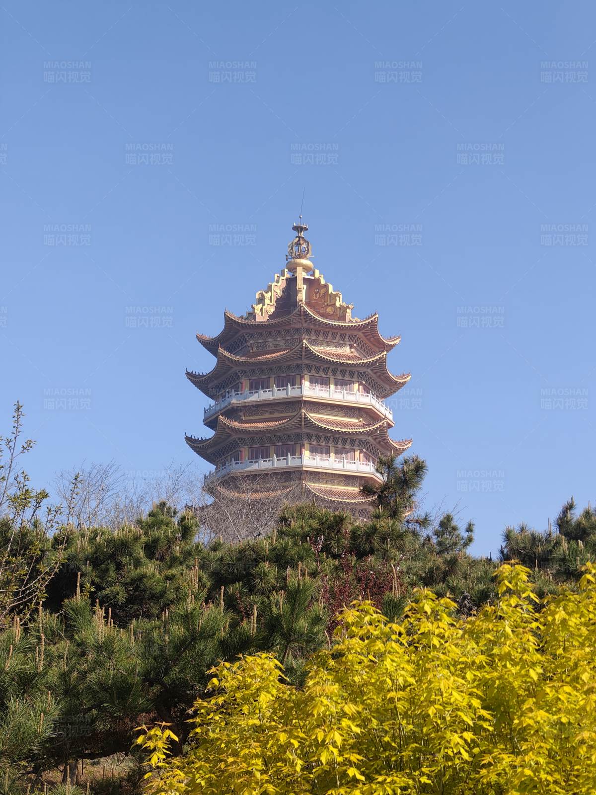 中国辽宁锦州凌海九华山公园地藏王塔图片